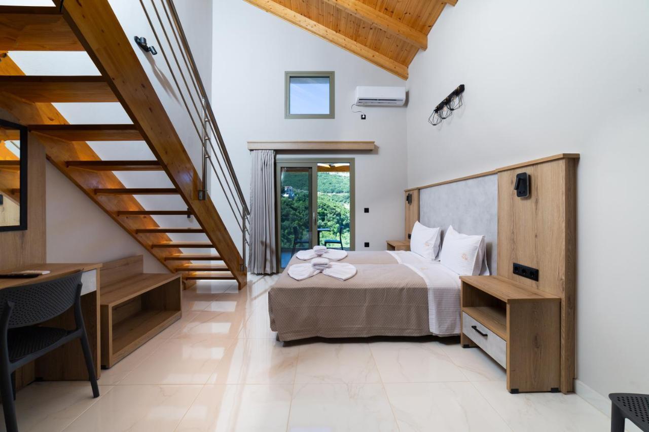 Sky View Suites Kefalonia Vovikes Exterior photo
